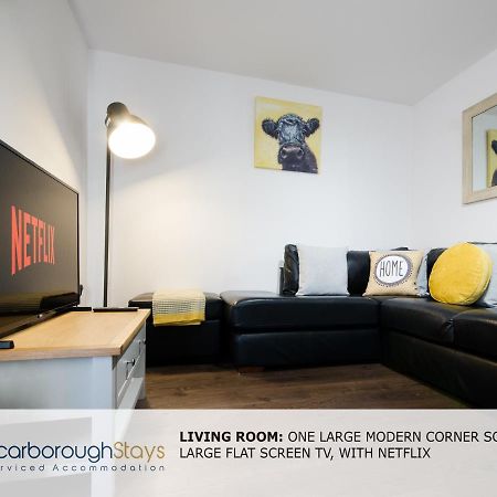 Hibernia Place, 3 Bedroom Townhouse With Patio & Seating Area - Free Parking Σκάρμπορο Εξωτερικό φωτογραφία