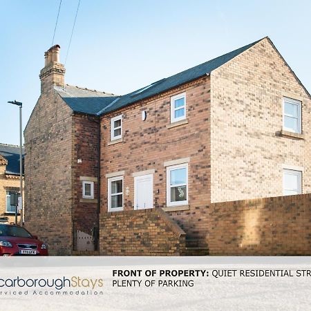 Hibernia Place, 3 Bedroom Townhouse With Patio & Seating Area - Free Parking Σκάρμπορο Εξωτερικό φωτογραφία