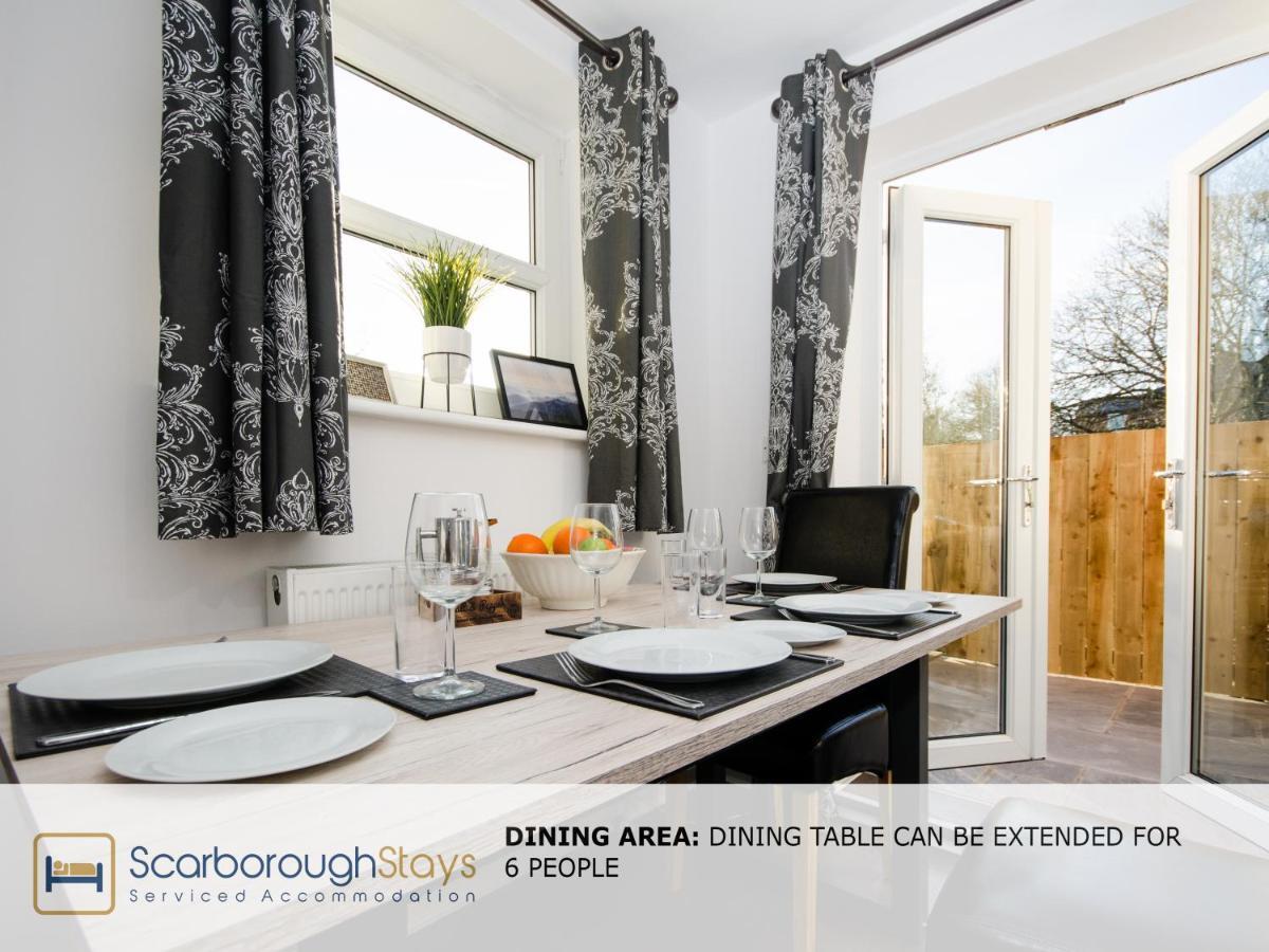 Hibernia Place, 3 Bedroom Townhouse With Patio & Seating Area - Free Parking Σκάρμπορο Εξωτερικό φωτογραφία