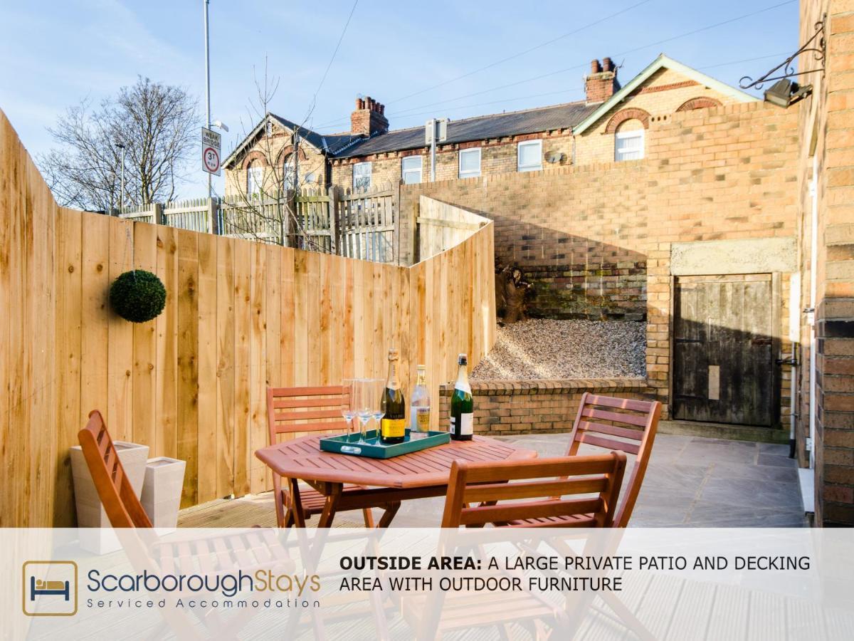 Hibernia Place, 3 Bedroom Townhouse With Patio & Seating Area - Free Parking Σκάρμπορο Εξωτερικό φωτογραφία